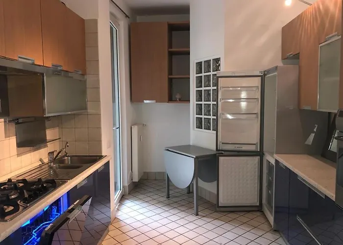 Papavero Porta San Agostino Just In Center And In Front Of Bus Stop And Colse To Funicolare